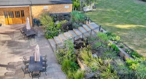 Ashlar House Bury St Edmunds garden and patio area